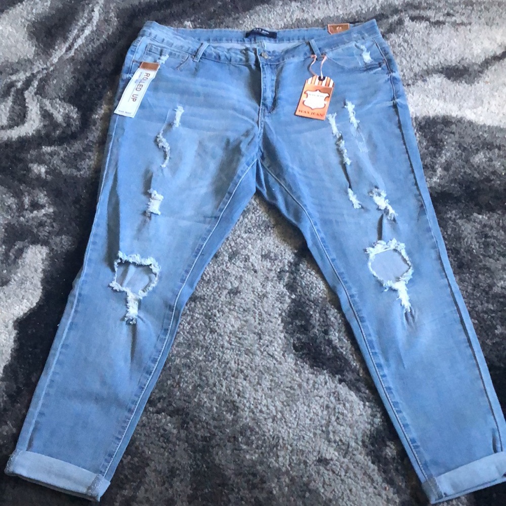 🆕 Wax Jeans distressed Capri